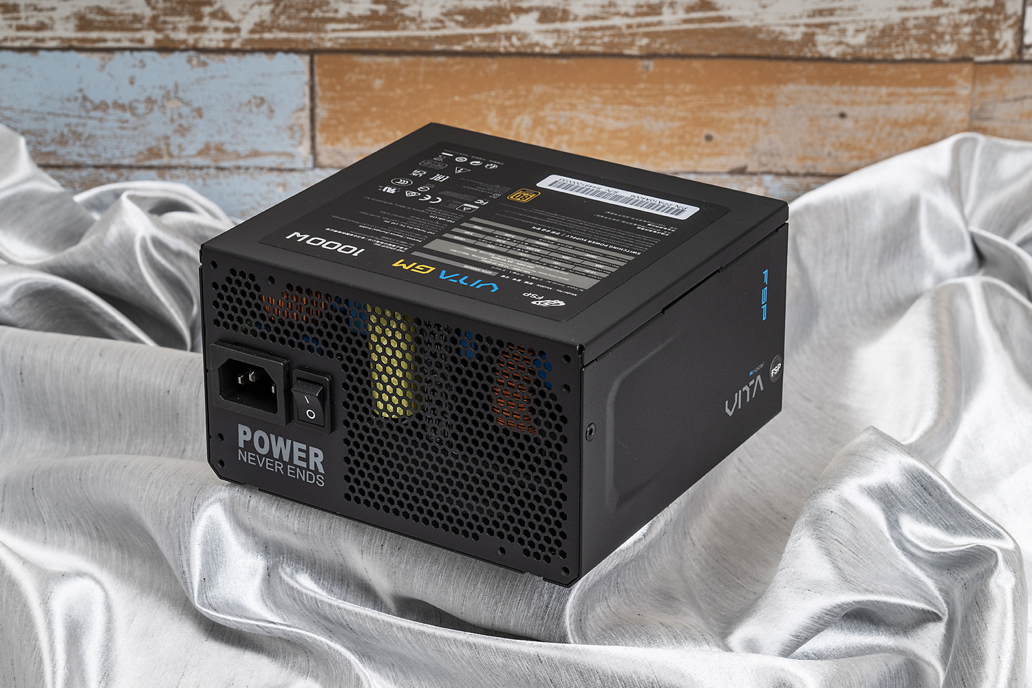 VITA GM 1000W|FSP|株式会社アユート PCパーツ・VR VITA GM 1000W|FSP|株式会社アユート PCパーツ・VR
